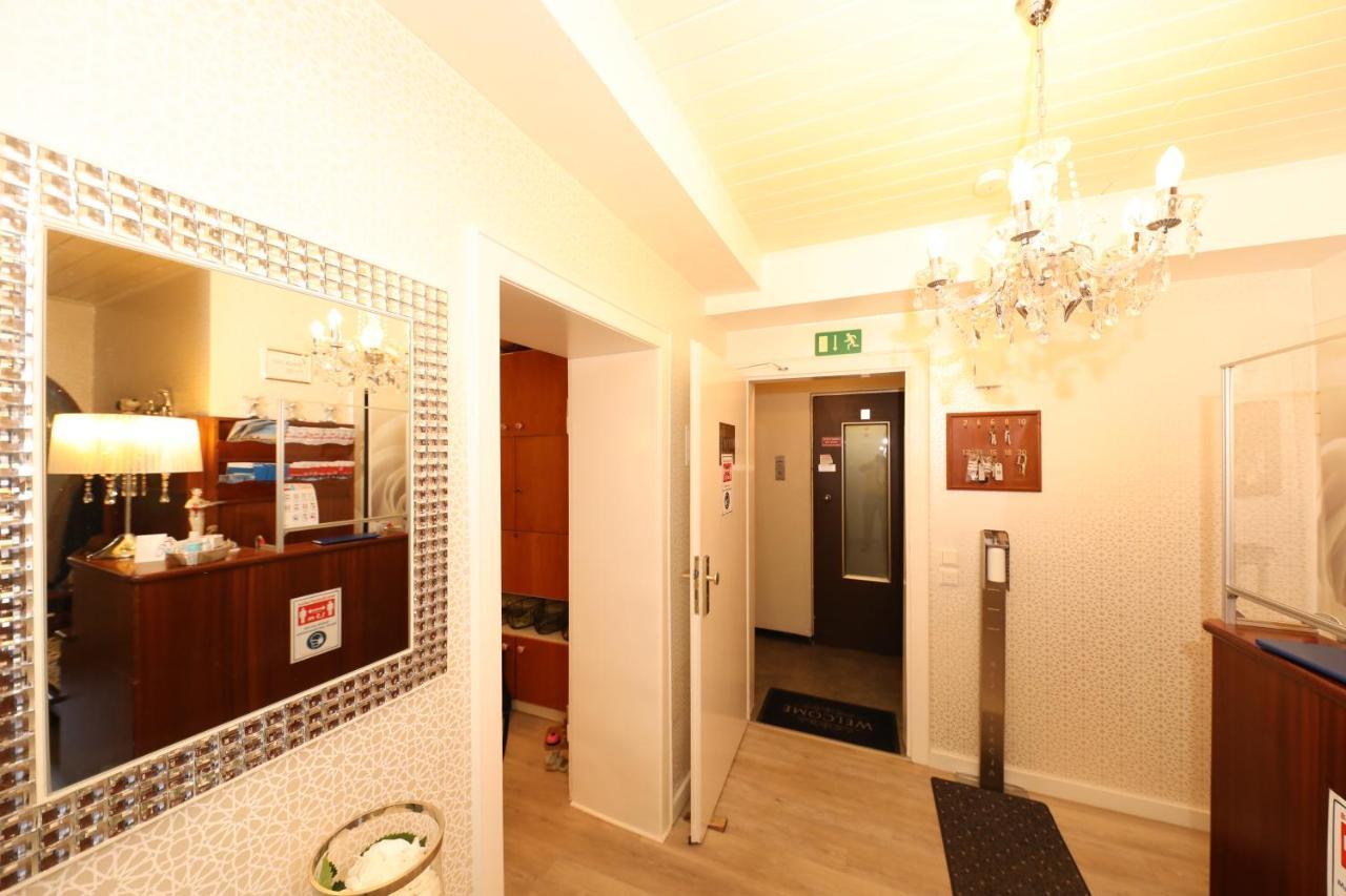 Hotel Am Ehrenhof 2*